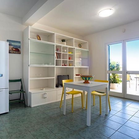 Marinella Sul Mare Villa Punta Secca Bagian luar foto