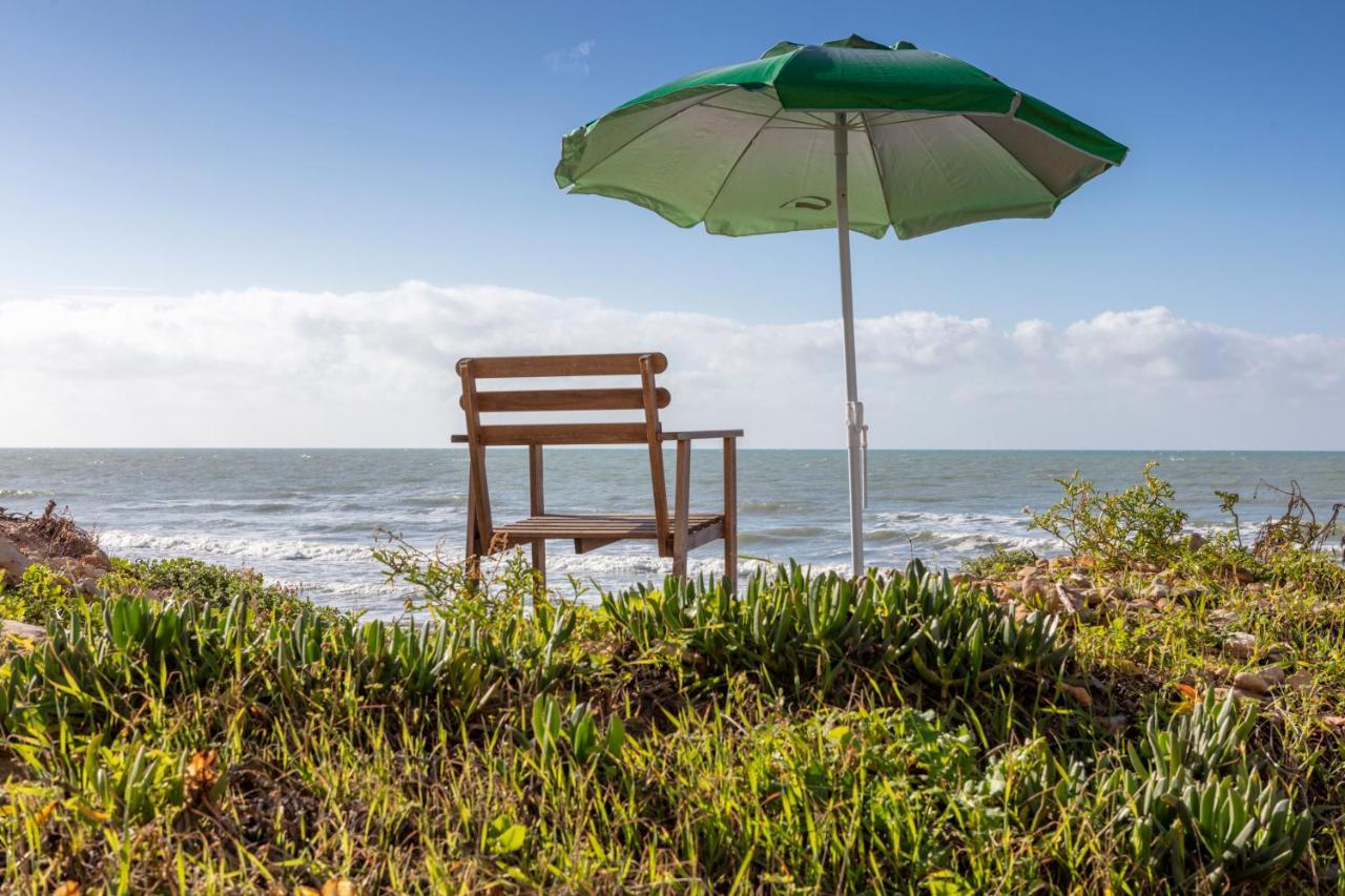 Marinella Sul Mare Villa Punta Secca Bagian luar foto