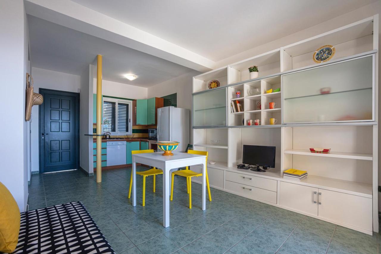 Marinella Sul Mare Villa Punta Secca Bagian luar foto