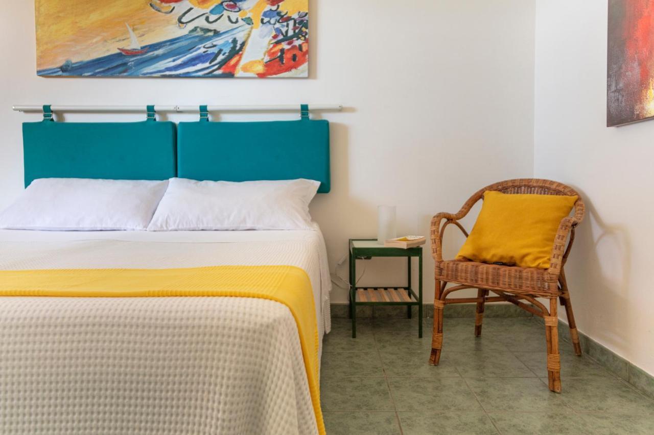 Marinella Sul Mare Villa Punta Secca Bagian luar foto